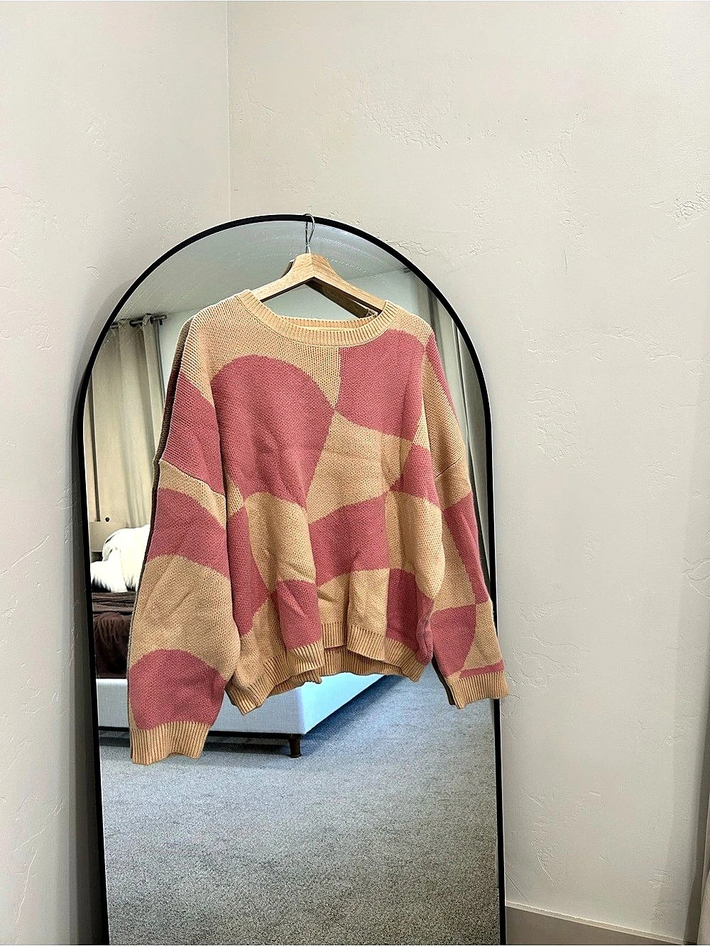 Altard state checkered Crew Neck Sweater in Pink & Beige Like New